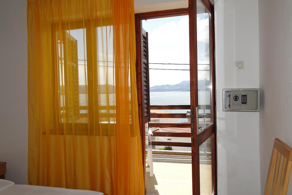 Holiday Home Apartment Tedo Klek Kültér fotó