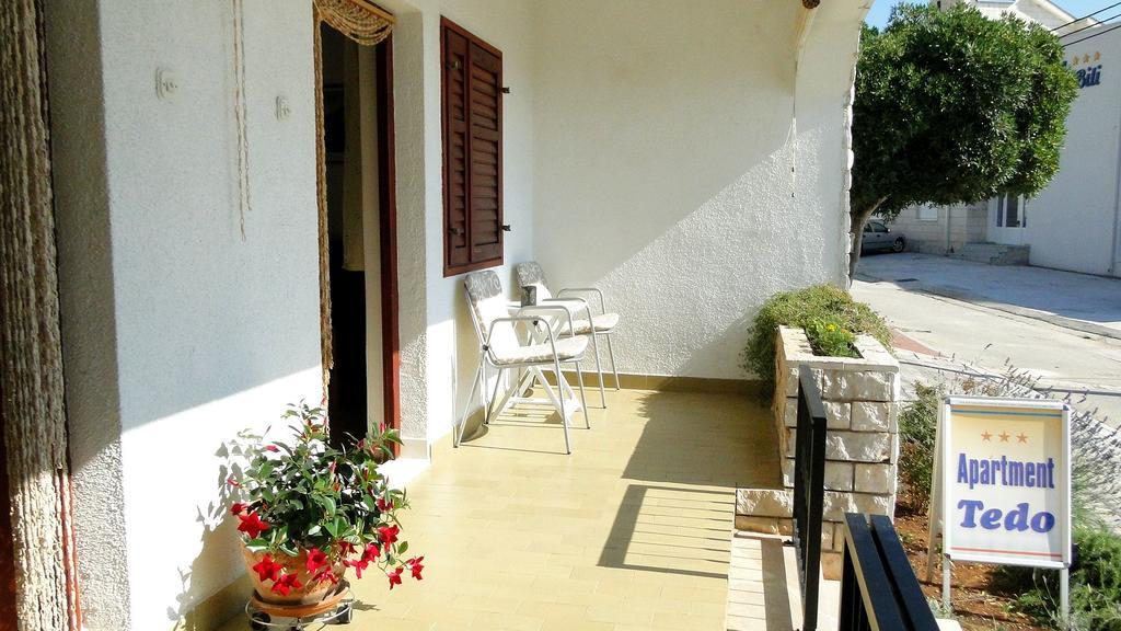 Holiday Home Apartment Tedo Klek Kültér fotó