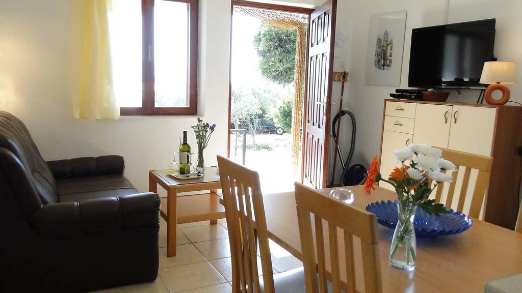 Holiday Home Apartment Tedo Klek Kültér fotó