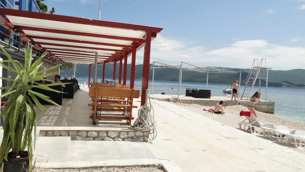 Holiday Home Apartment Tedo Klek Kültér fotó